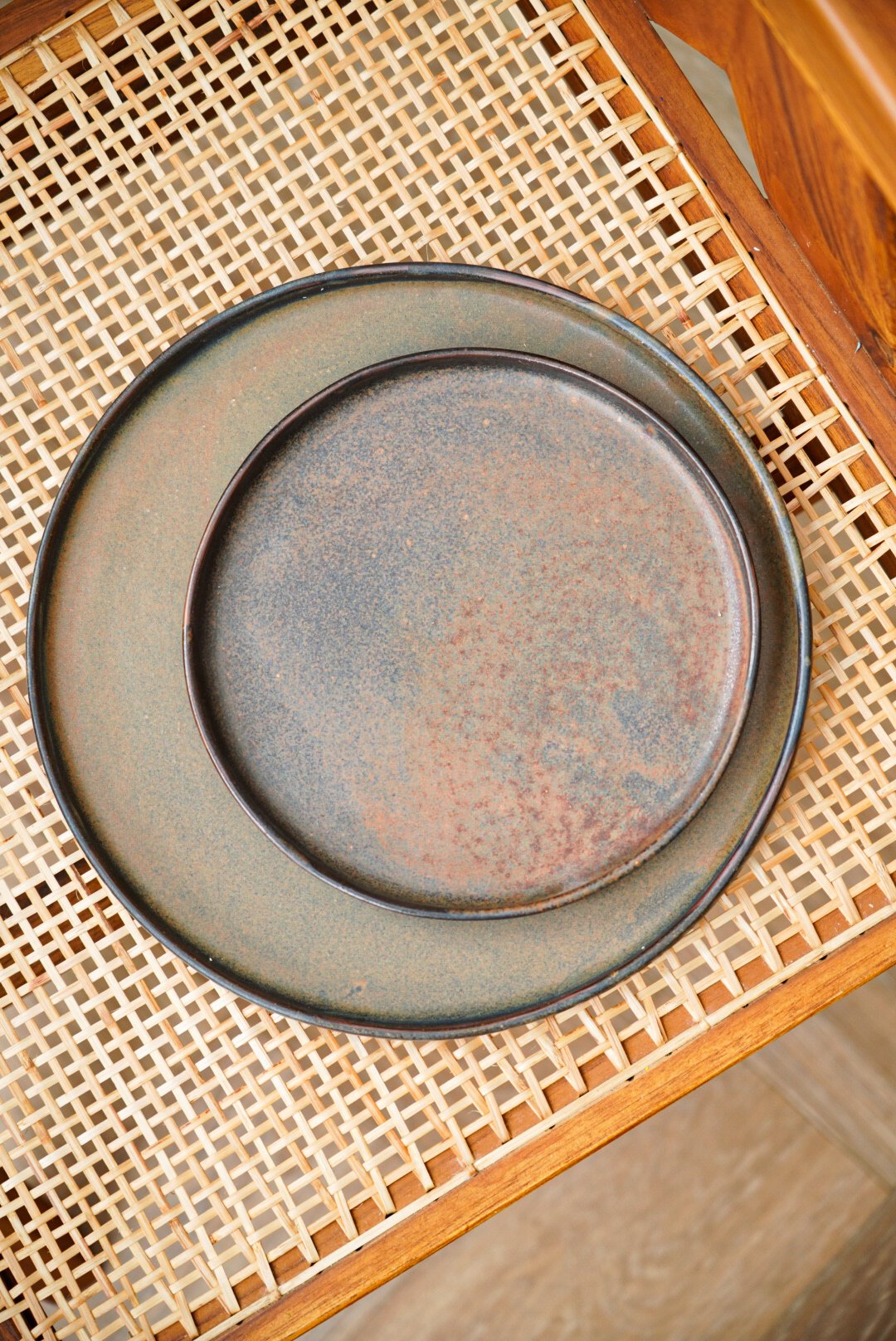 Stoneware Dinner Plates (Rust)