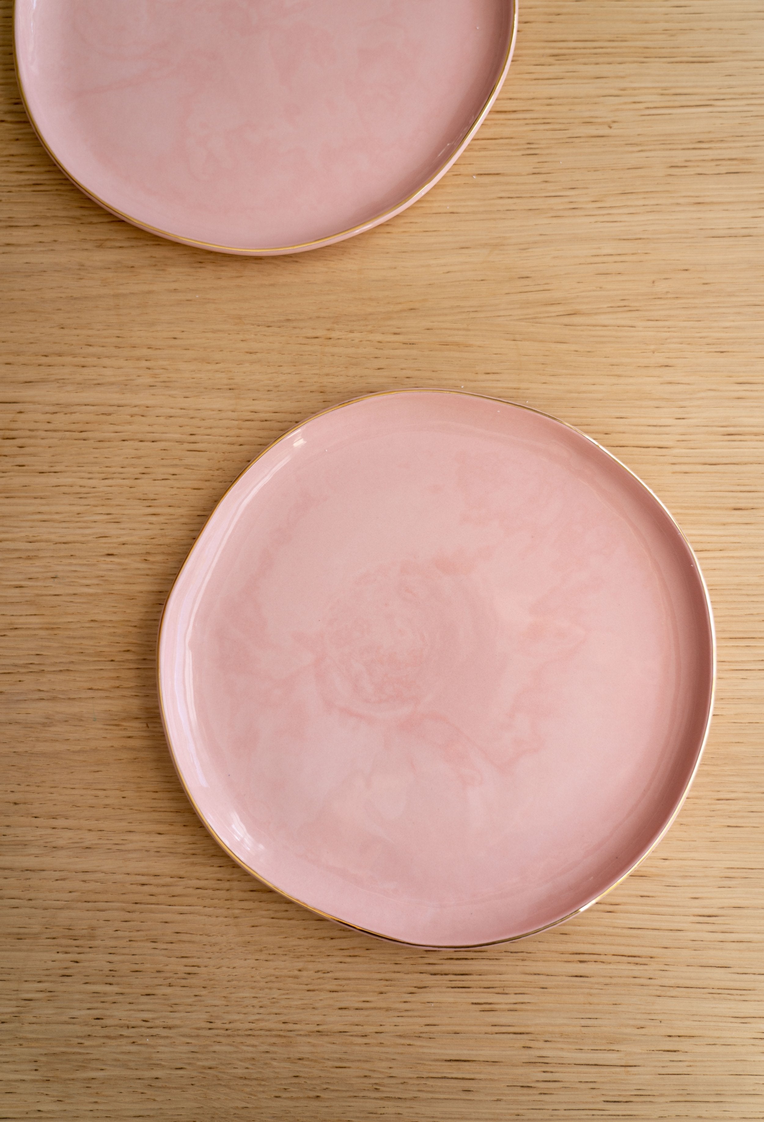 Porcelain Dinner Plates with Gold Rim (Powder Pink)