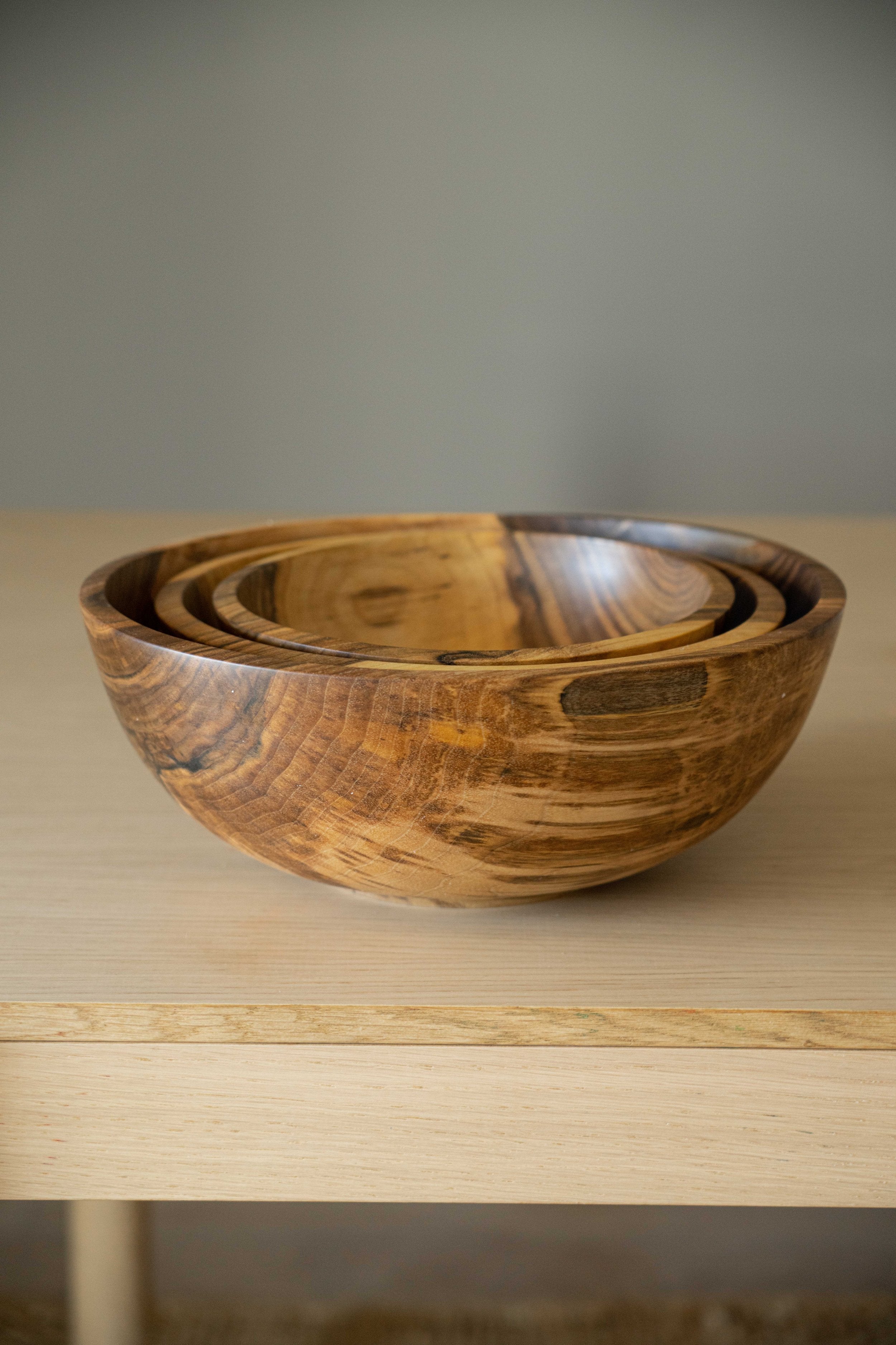 Walnut Wood Nesting Bowl Set