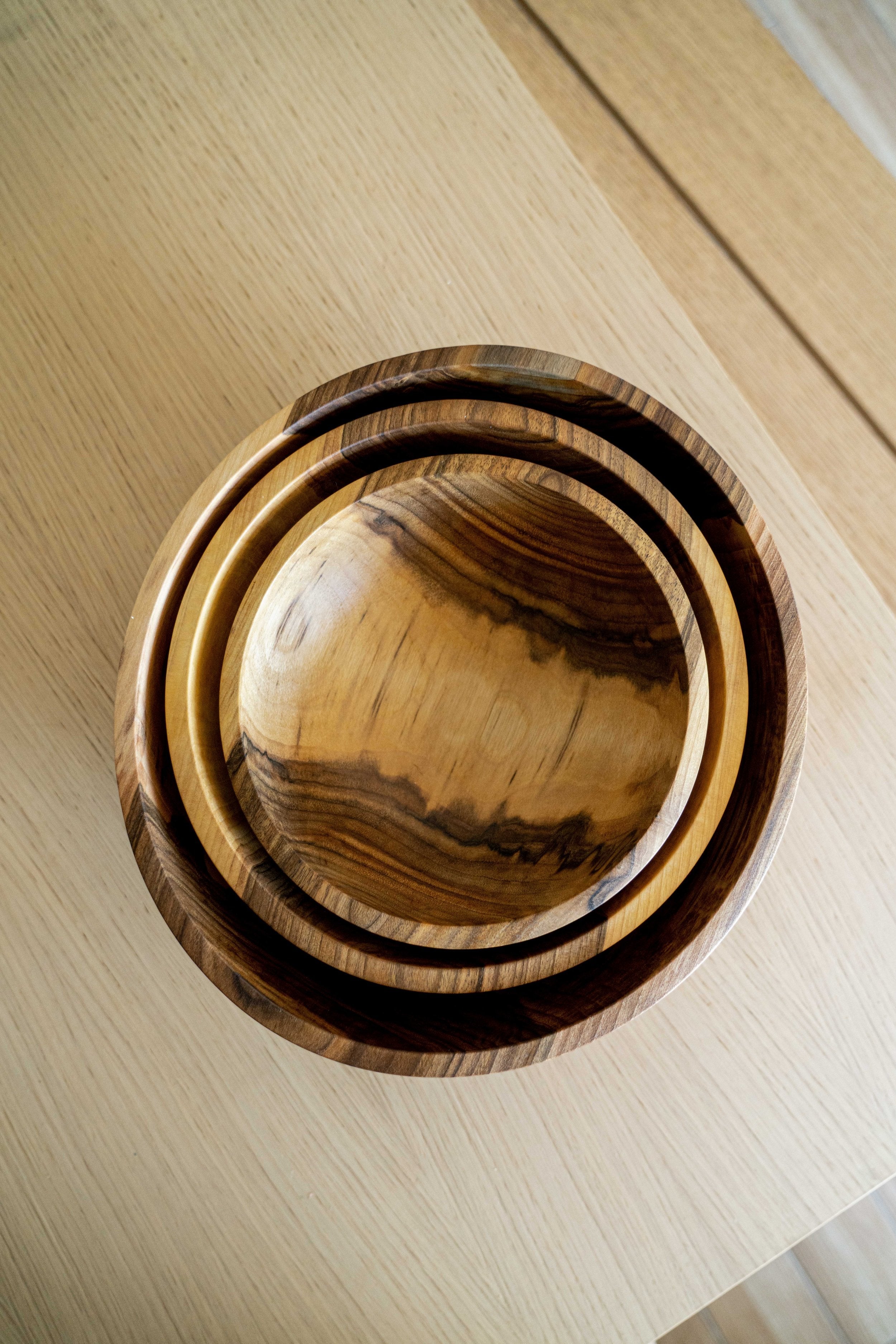 Walnut Wood Nesting Bowl Set