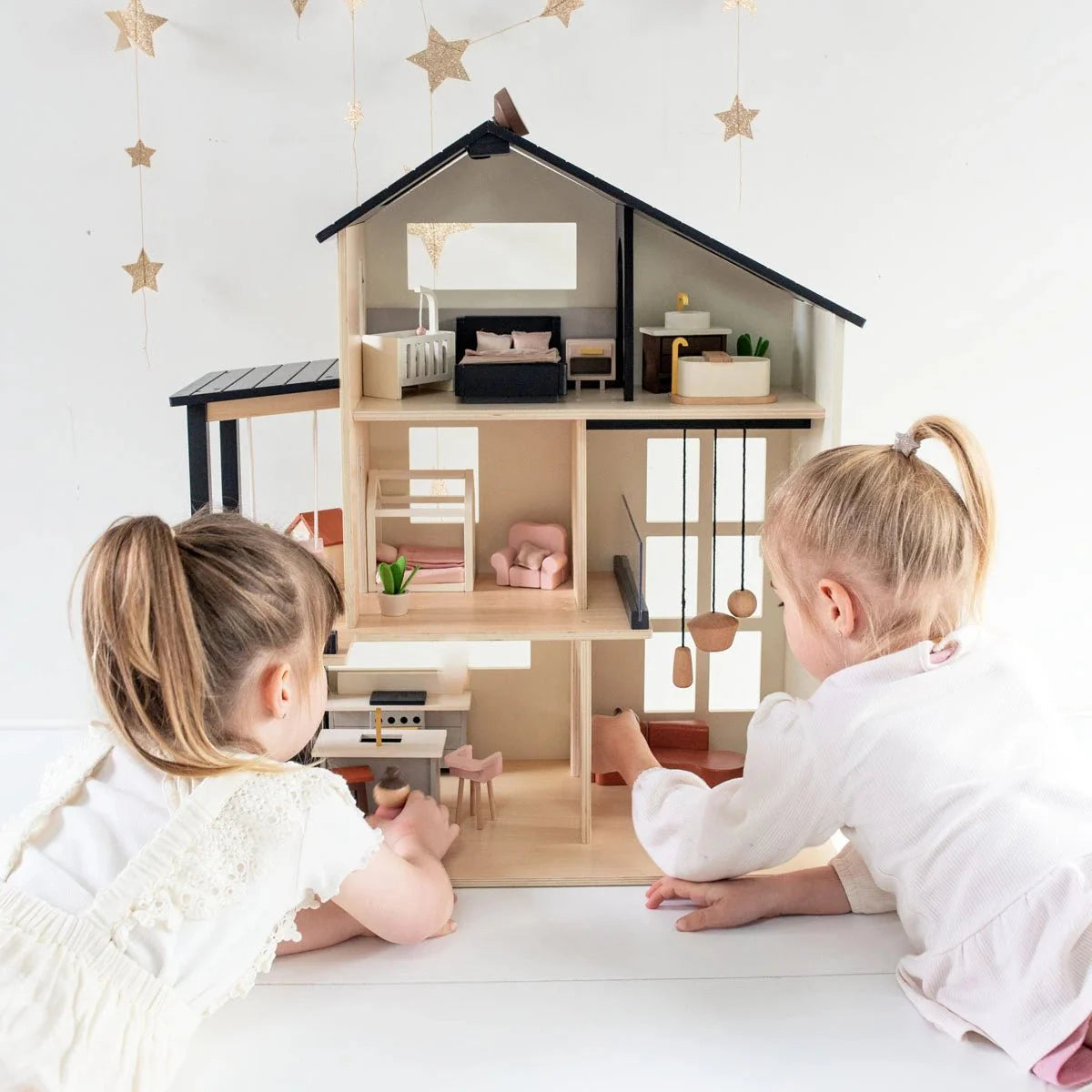 Sweetwood Edge Dollhouse