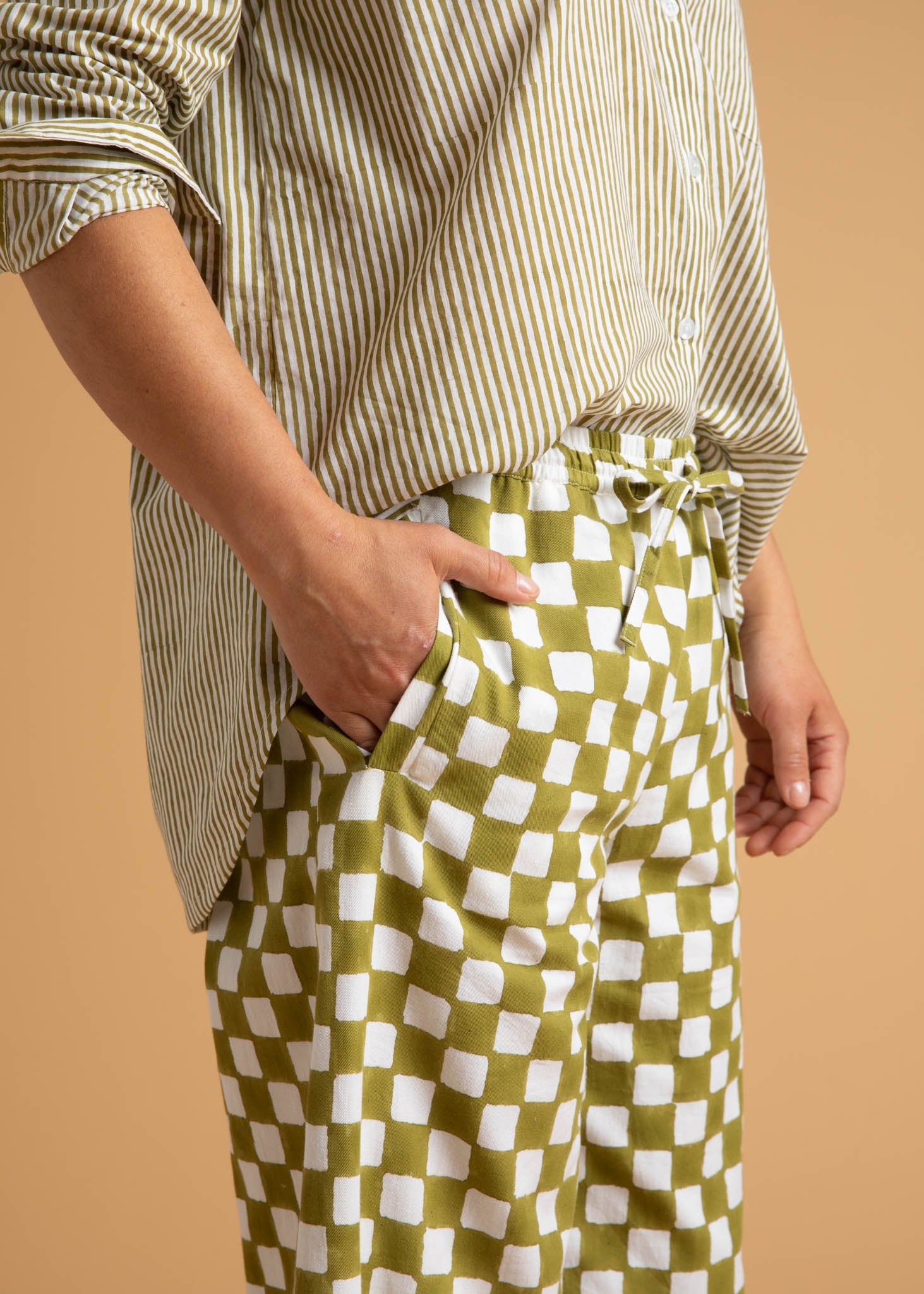 Shore Pant - Checkerboard Olive Oil 4 - Side view