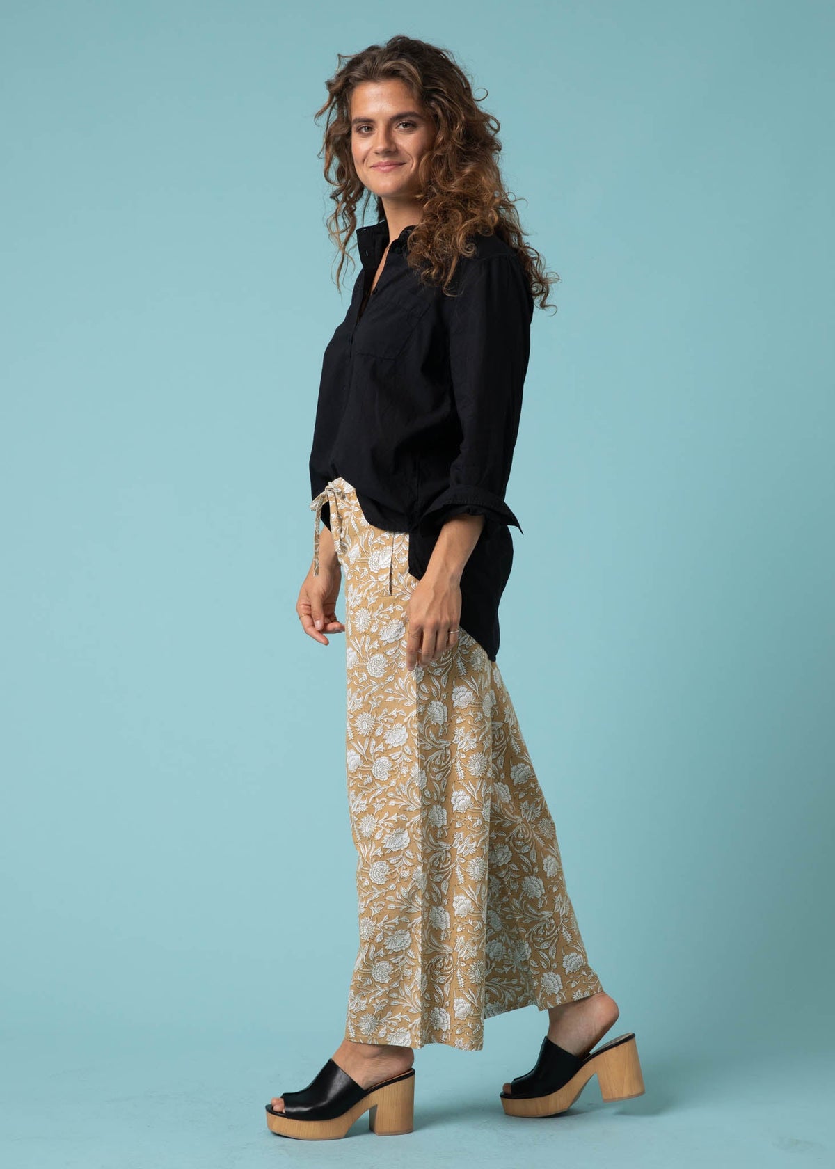 Shore Pant (Floral Escape in Baked Clay & Olive Oil)