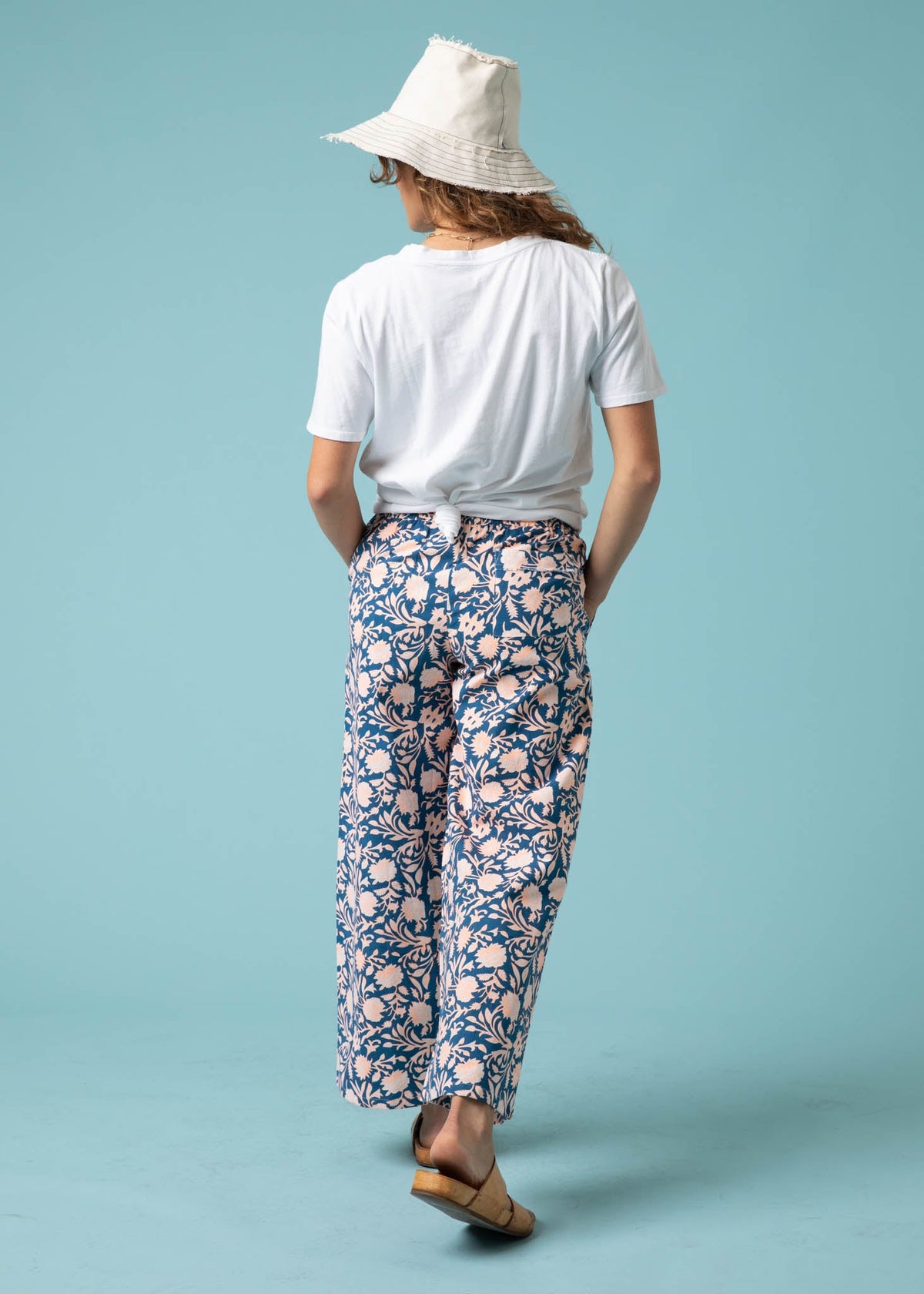 Shore Pant (Floral Escape in True Navy & Neon Peach)