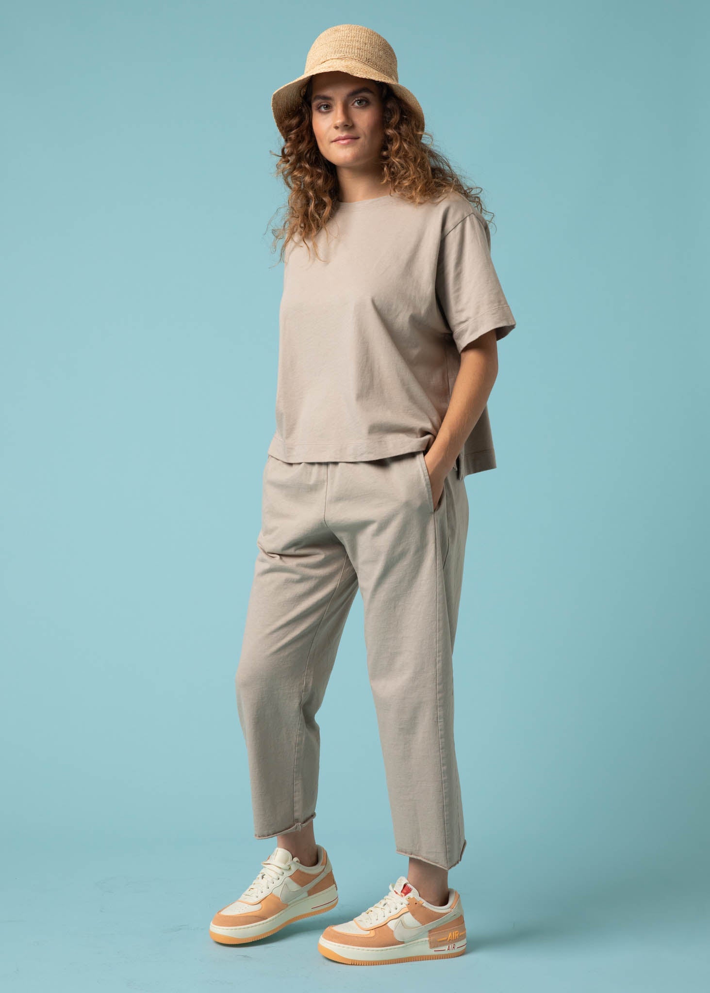 Daybreak Pant - Pebble