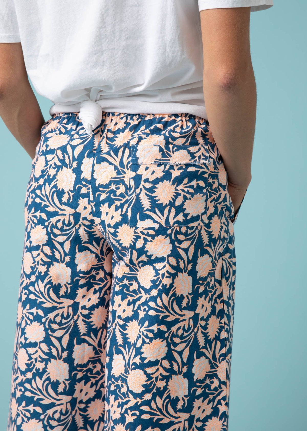 Shore Pant (Floral Escape in True Navy & Neon Peach)