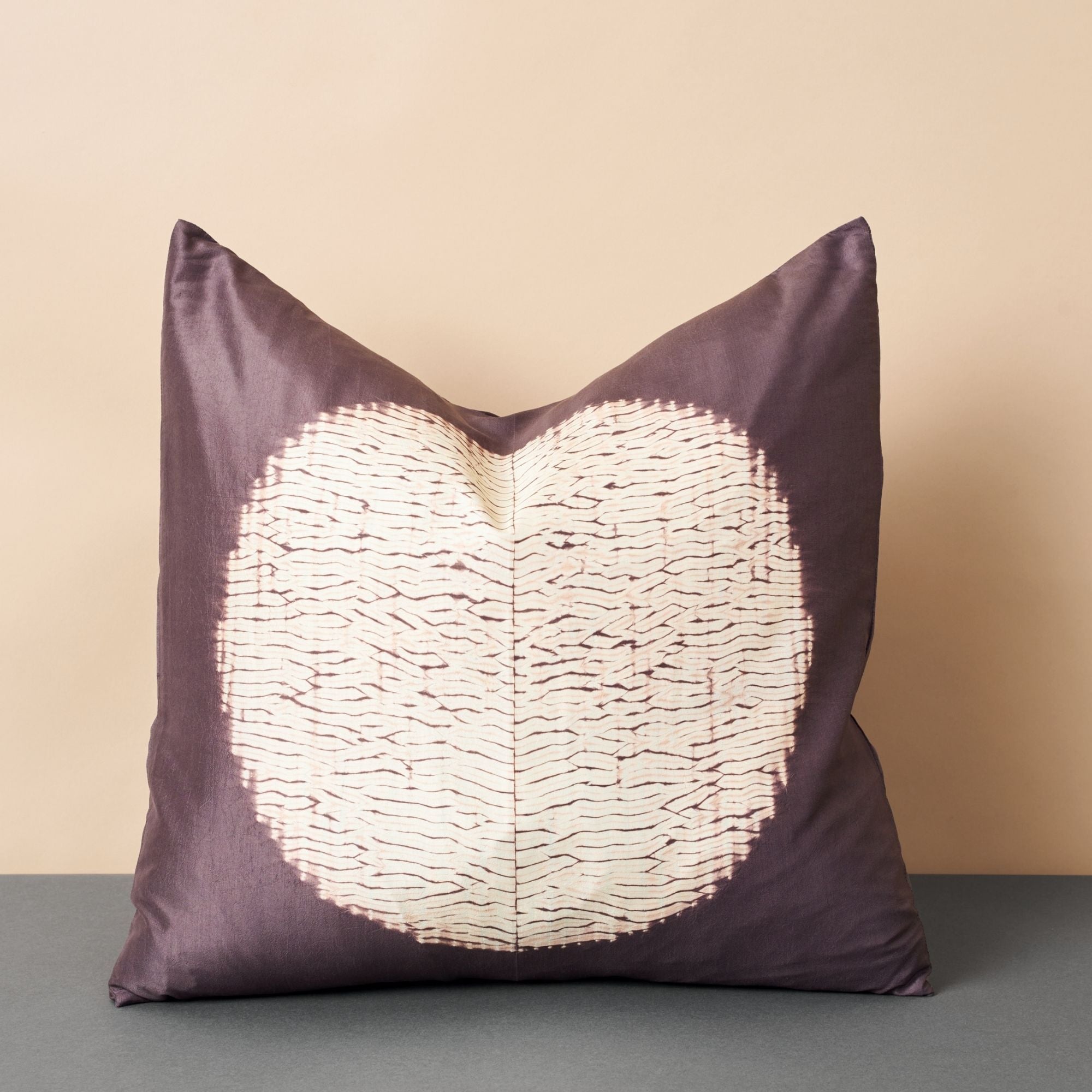 Shunya Handcrafted Shibori Print Mulberry Silk Pillow (Black)