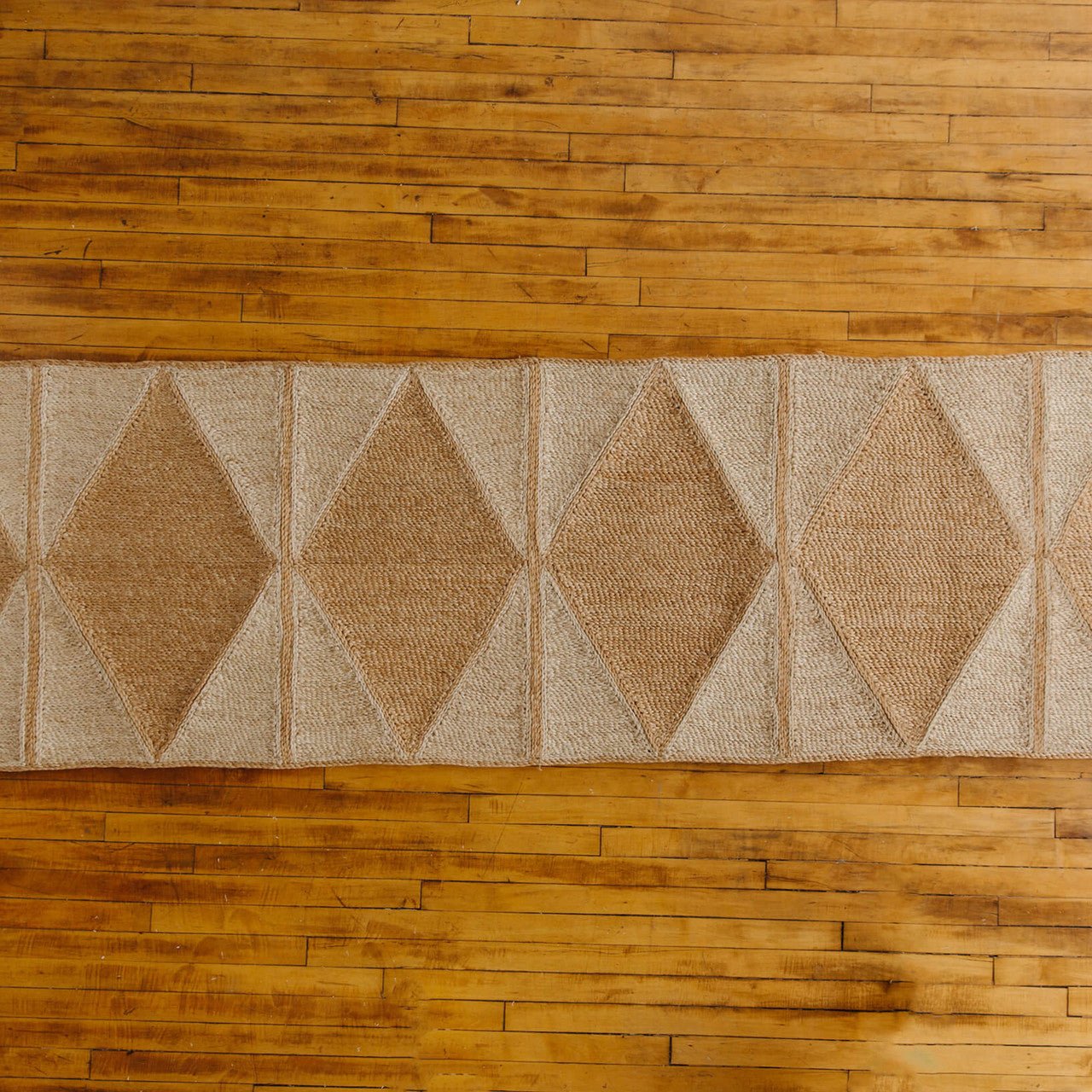 Diamond Jute Runner