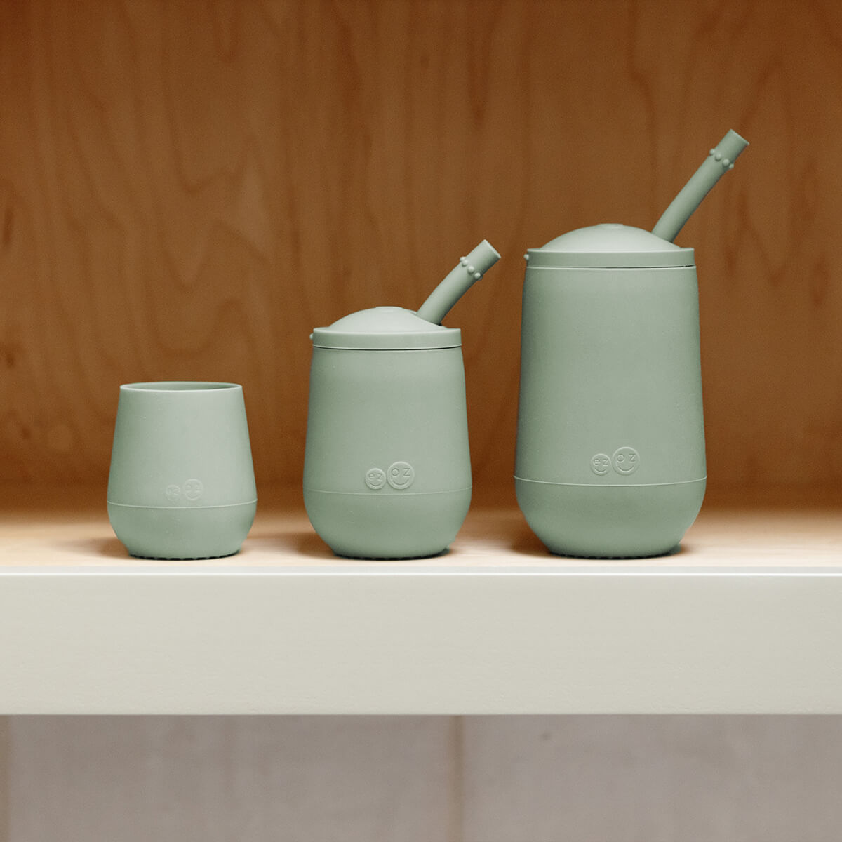 ezpz Developmental Cup Set in Sage #color_sage