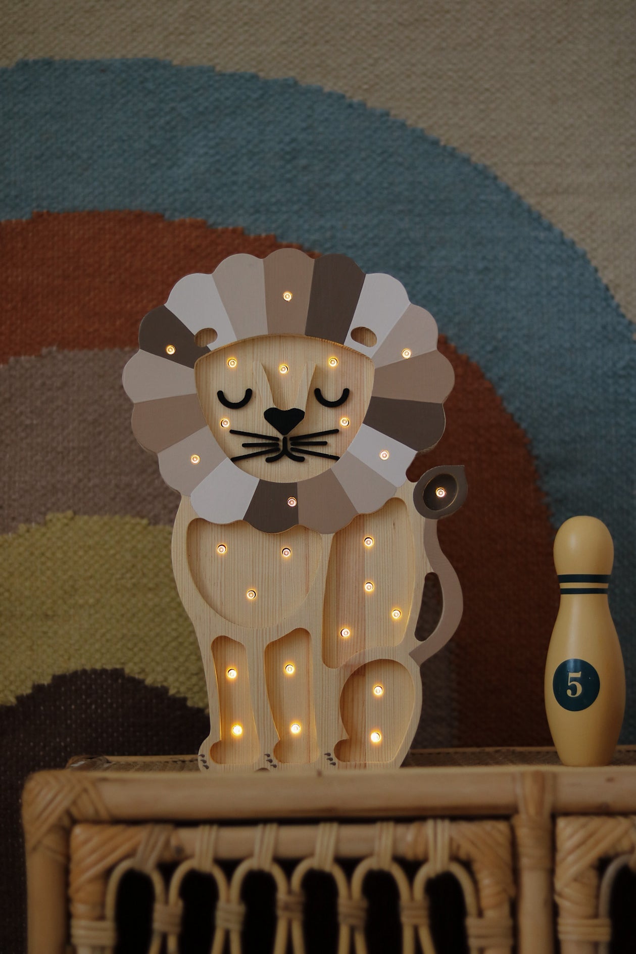Cappuccino Rainbow Lion Lamp – cozy wooden night light for kids, perfect baby gift