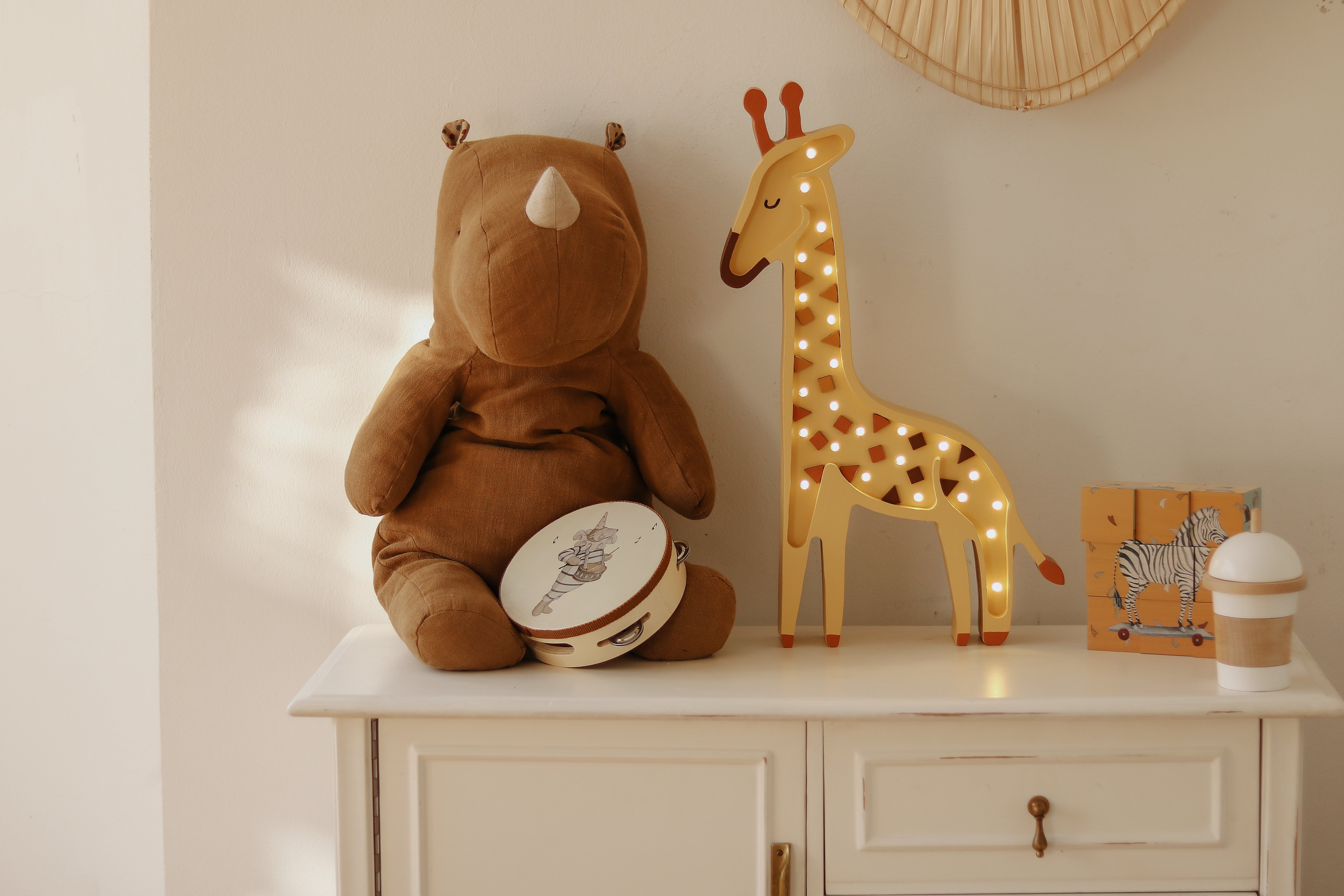 Little Lights African Yellow Giraffe Lamp – handcrafted baby gift and decorative wooden lamp for nursery