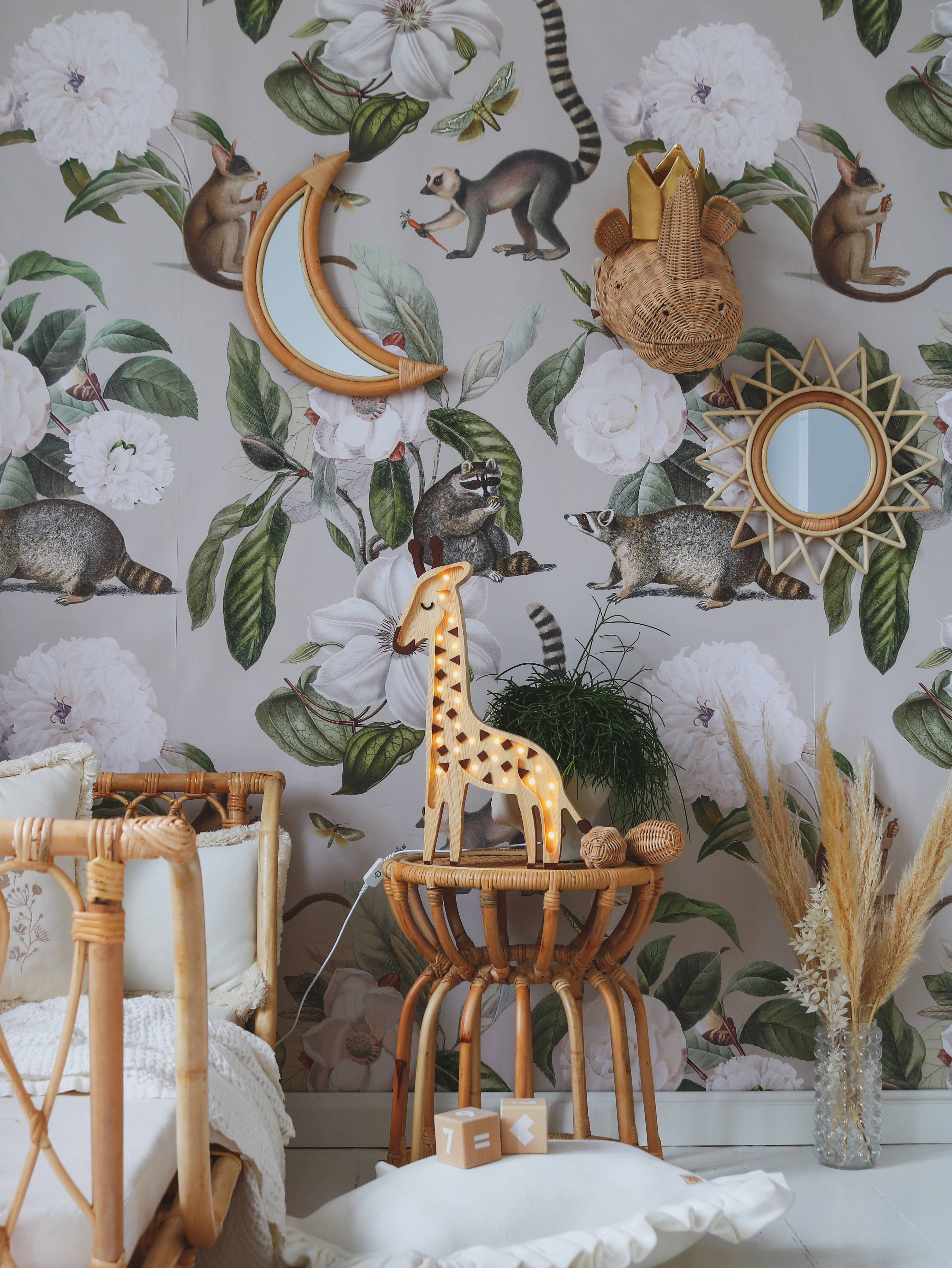 Little Lights Handcrafted Giraffe Lamp in Serengeti Wood – warm wooden glow for safari nursery