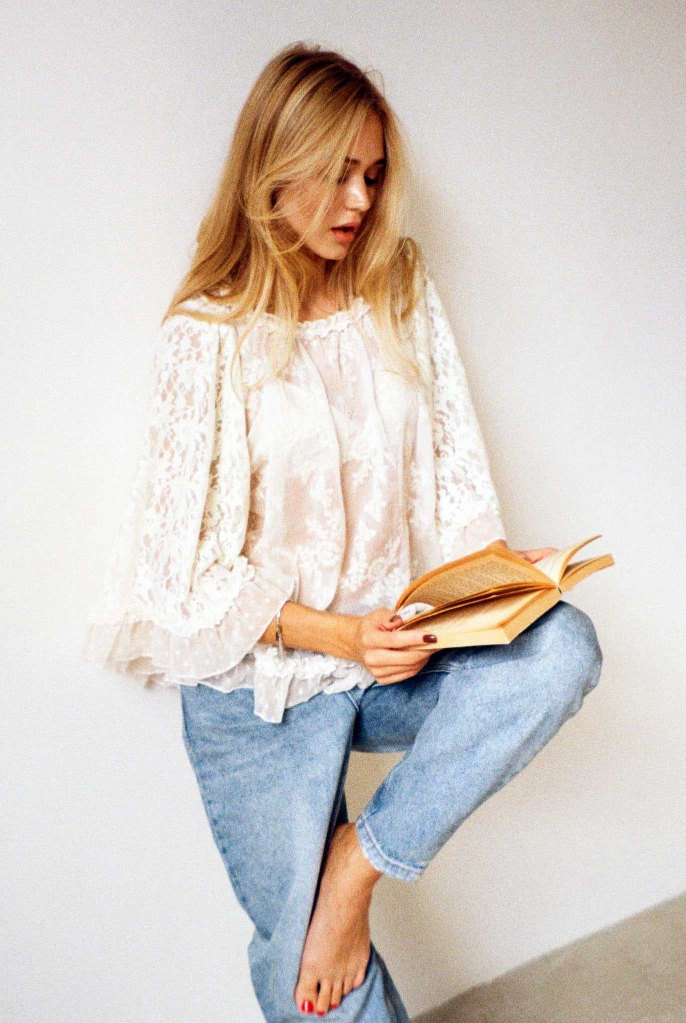 The Kaya Lace Top (Ivory)