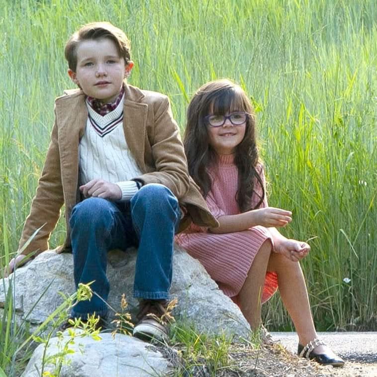 V-Neck Cricket Sweater (Ivory)