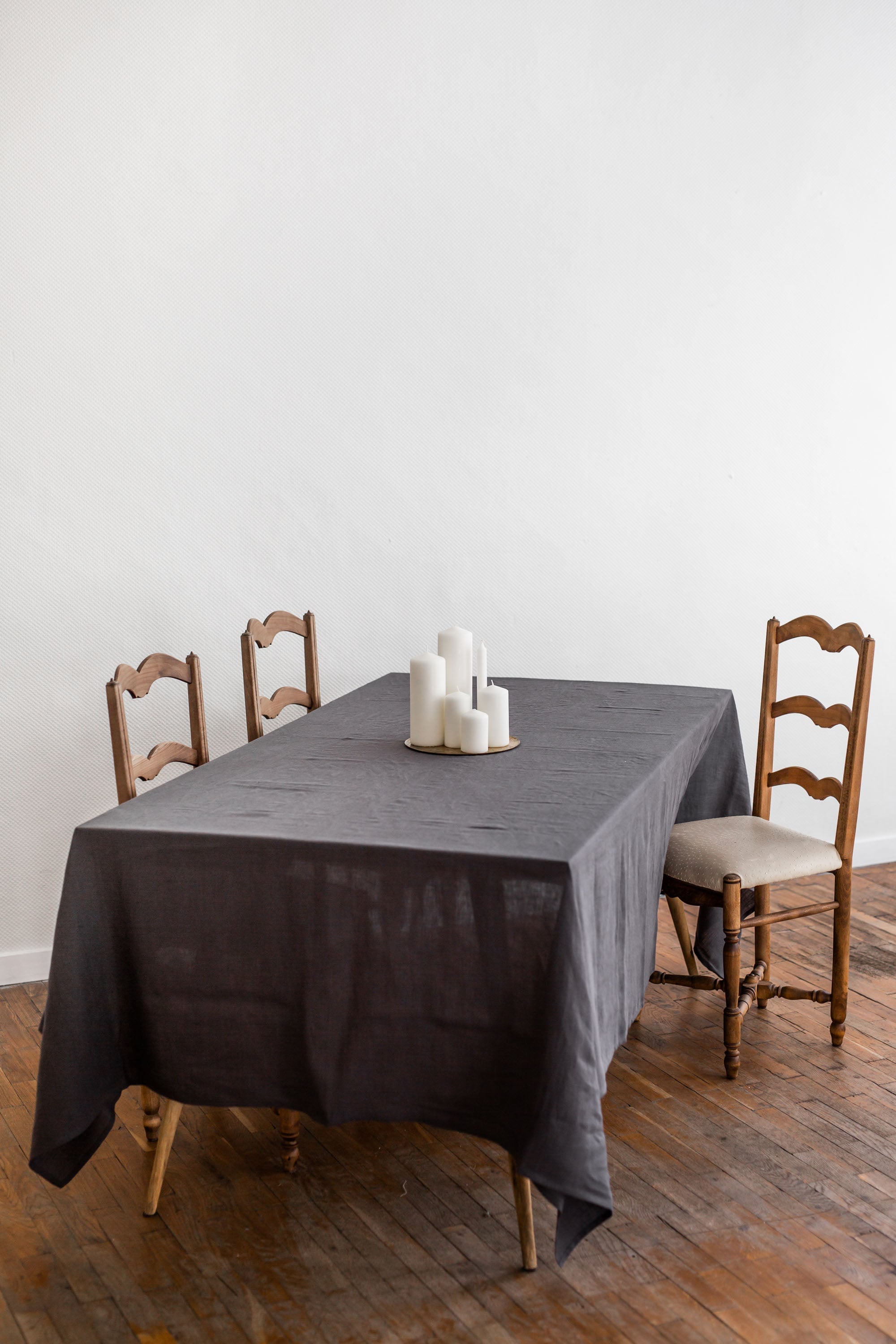 Linen Tablecloth (Charcoal)