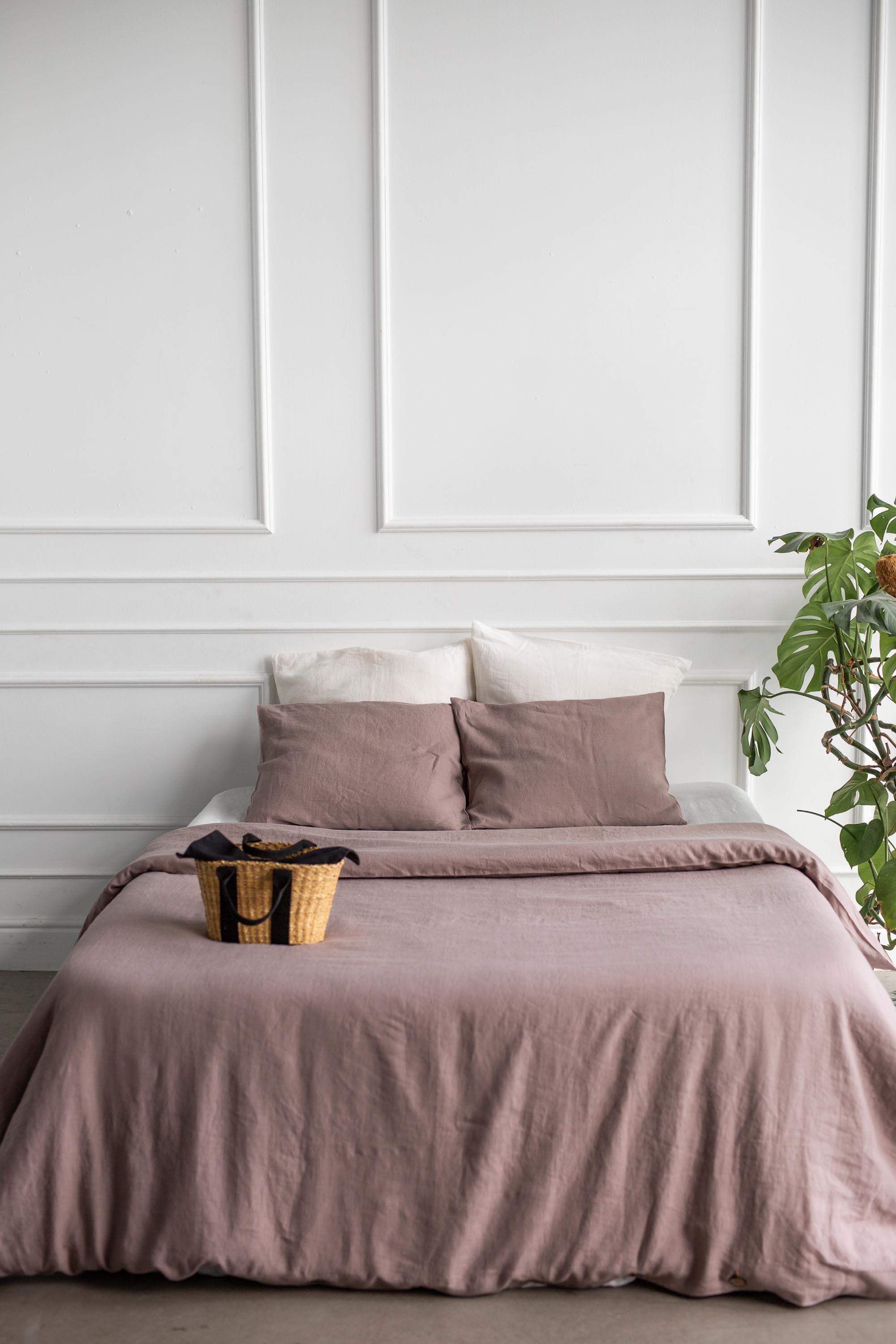 Linen Bedding Set (Rosy Brown)