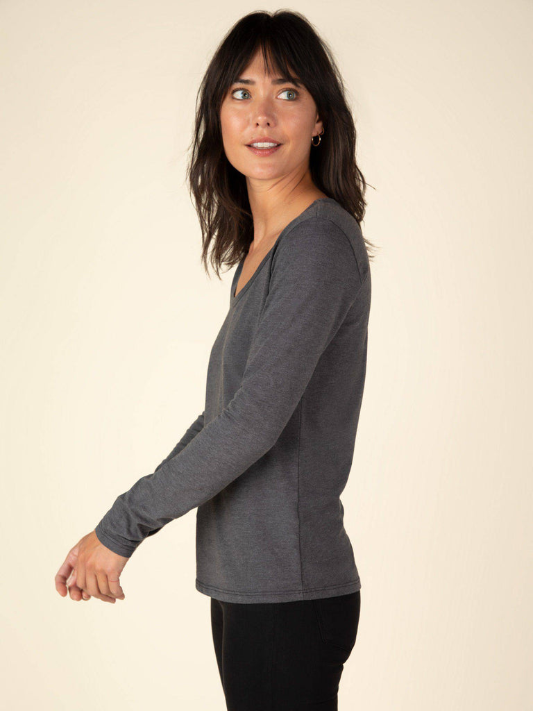 Long Sleeve Scoop Neck Curved Hem Tee (Charcoal) Top Graceful District 