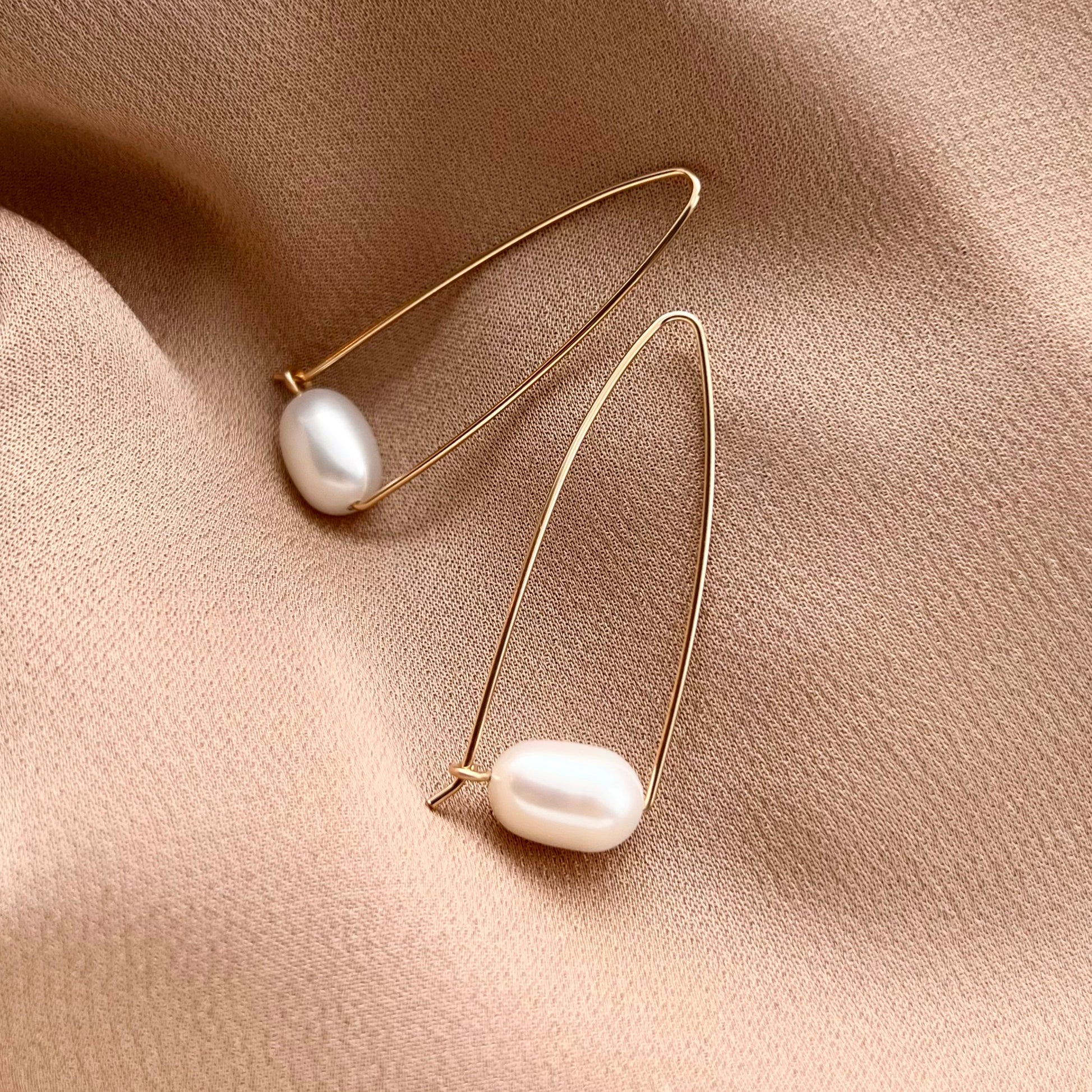 Petal Pearl Earrings