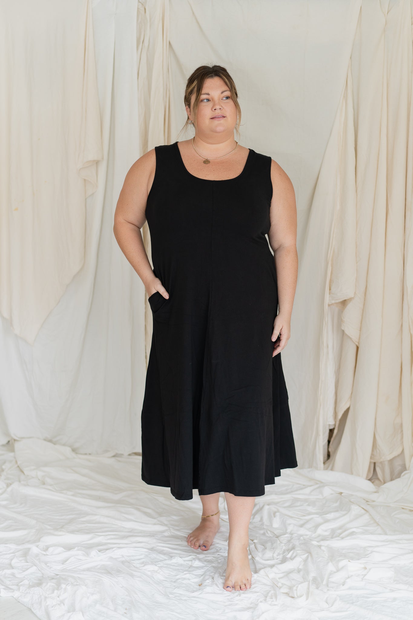 Cruise Midi Dress (True Black)