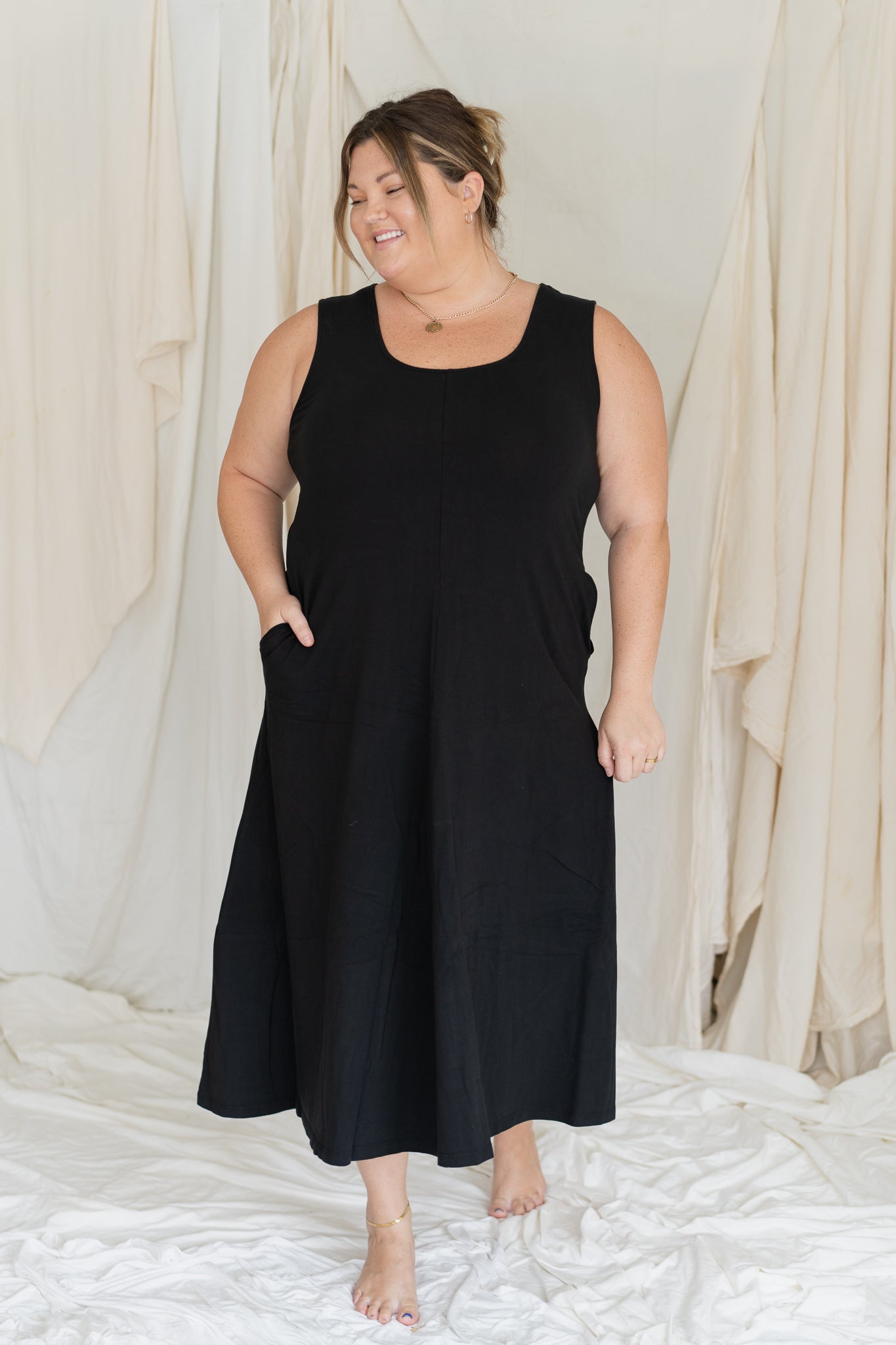 Cruise Midi Dress (True Black)