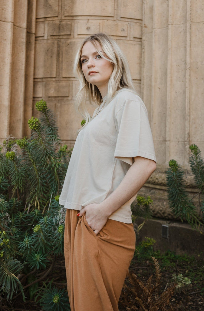 Easy Relaxed Tee - Light Sand SHIRT Mien 