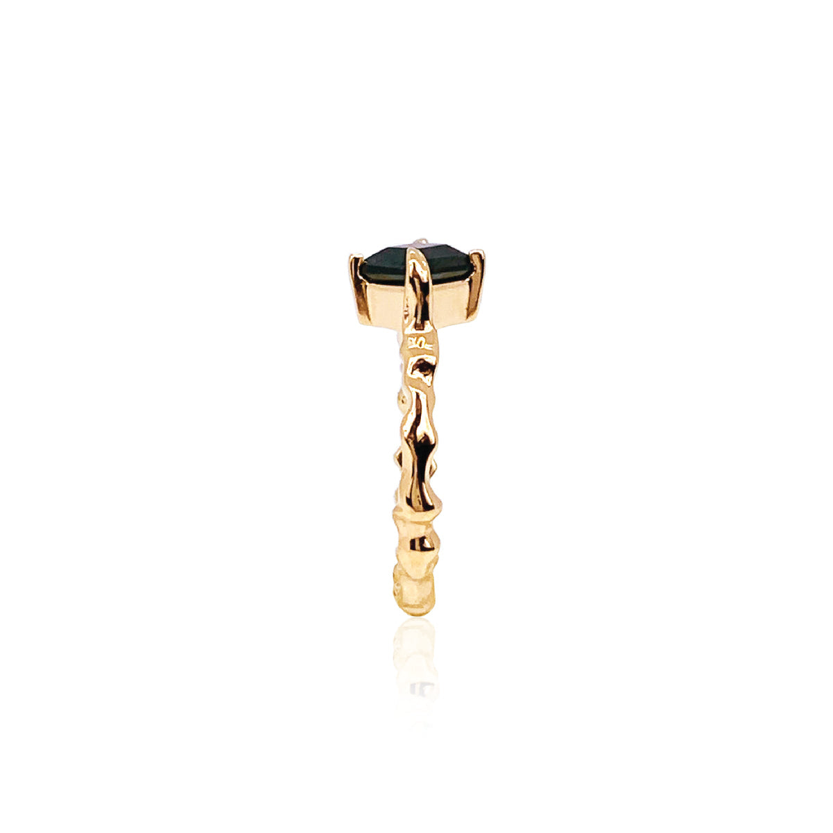 Onyx Stem Ring (Gold)