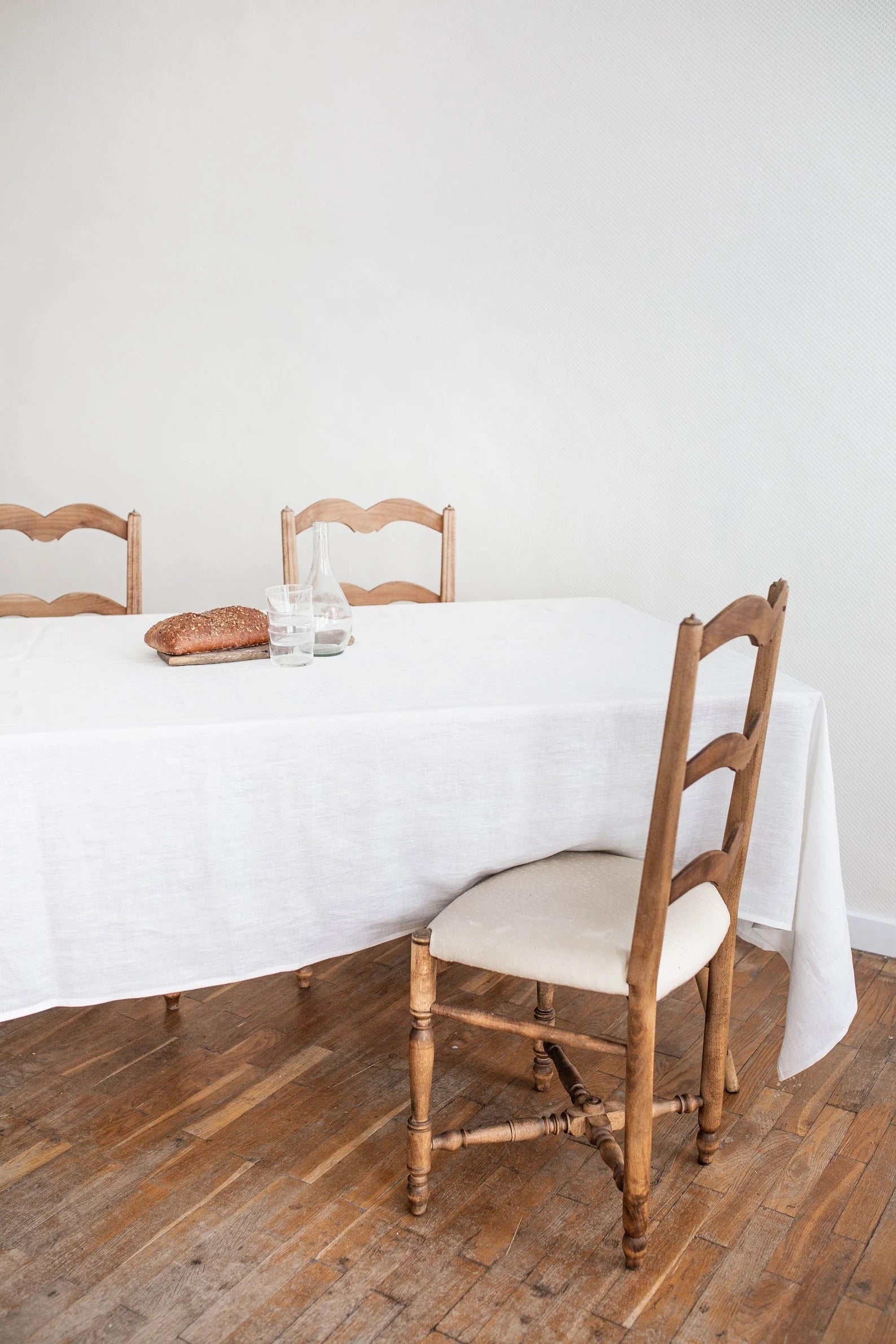 Linen Tablecloth (White)